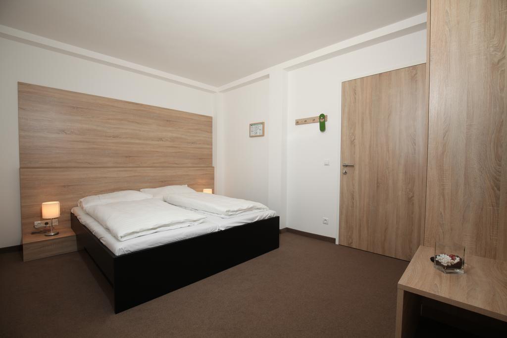 Seminarhotel Springer Schloessl Vienna Room photo