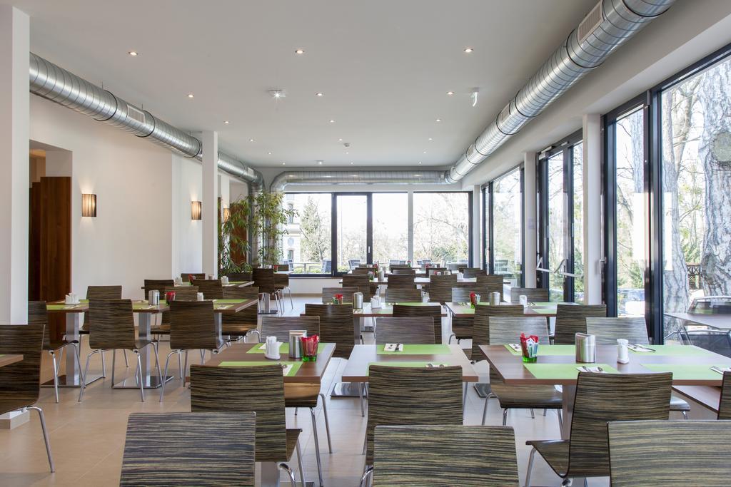 Seminarhotel Springer Schloessl Vienna Exterior photo